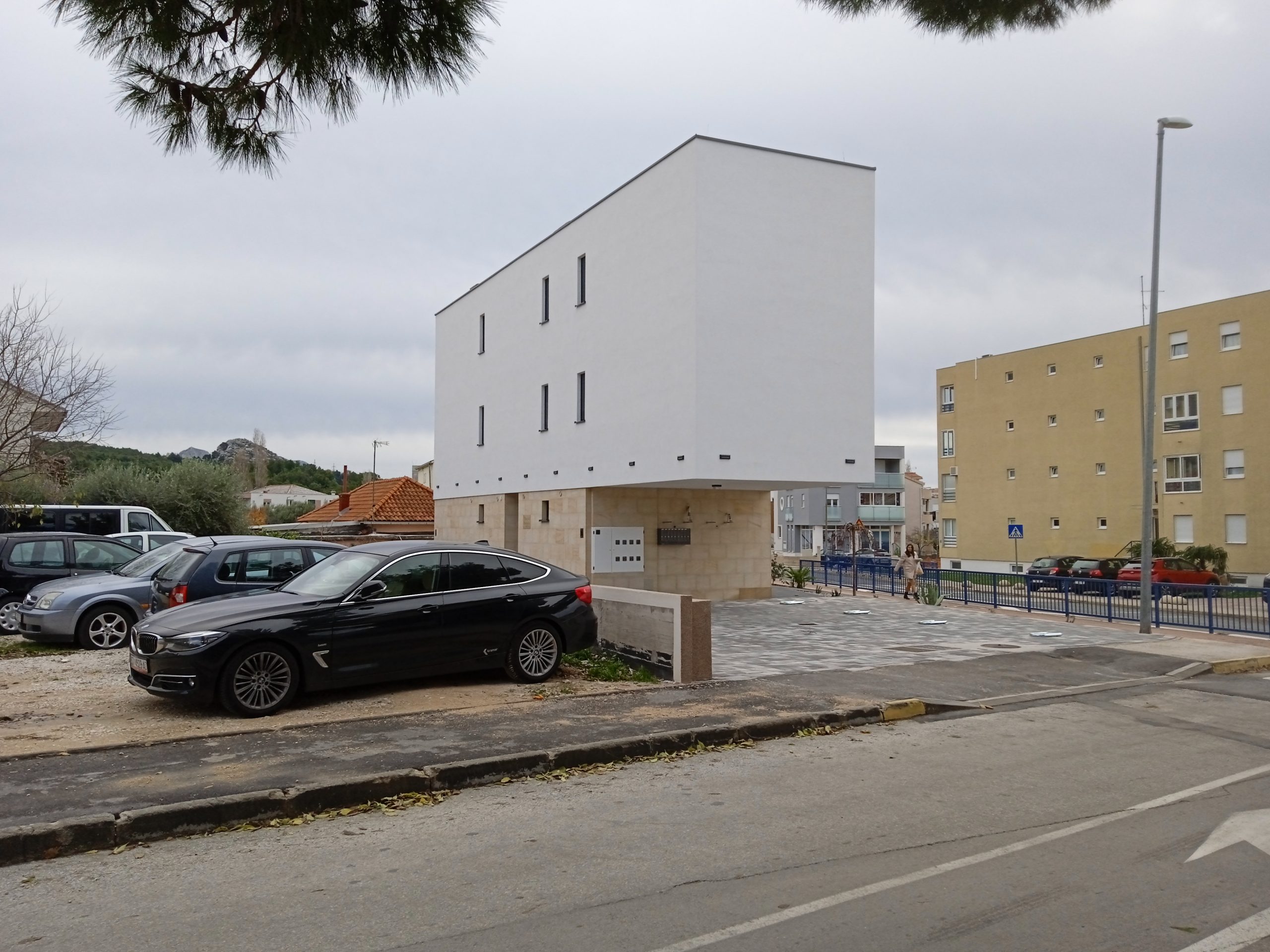 Stambeno-poslovna zgrada "Mala kuća" u Solinu