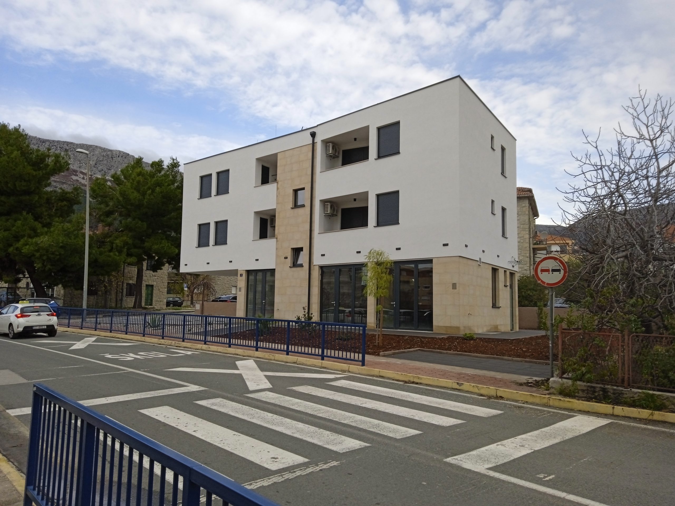 Stambeno-poslovna zgrada "Mala kuća" u Solinu