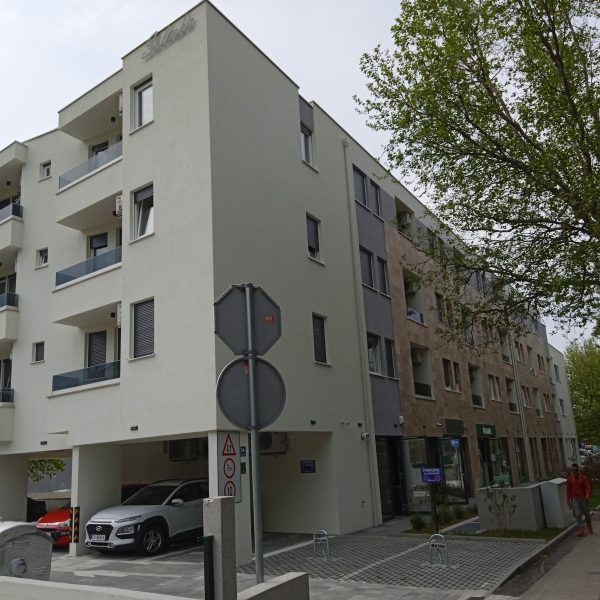 Stambeno-poslovna zgrada "Solinka" u Solinu